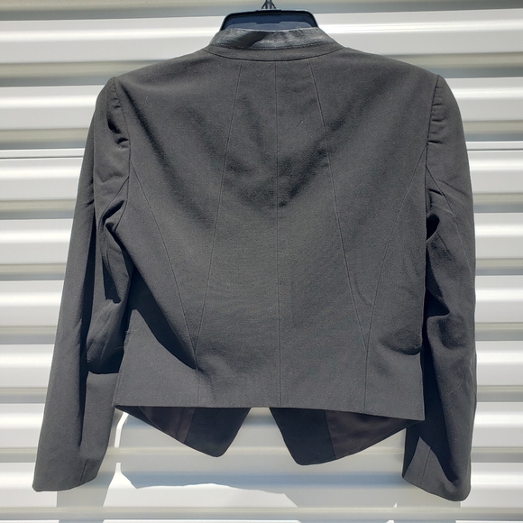 Ann Taylor cropped black single button blazer with faux leather trim - Picture 5 of 6